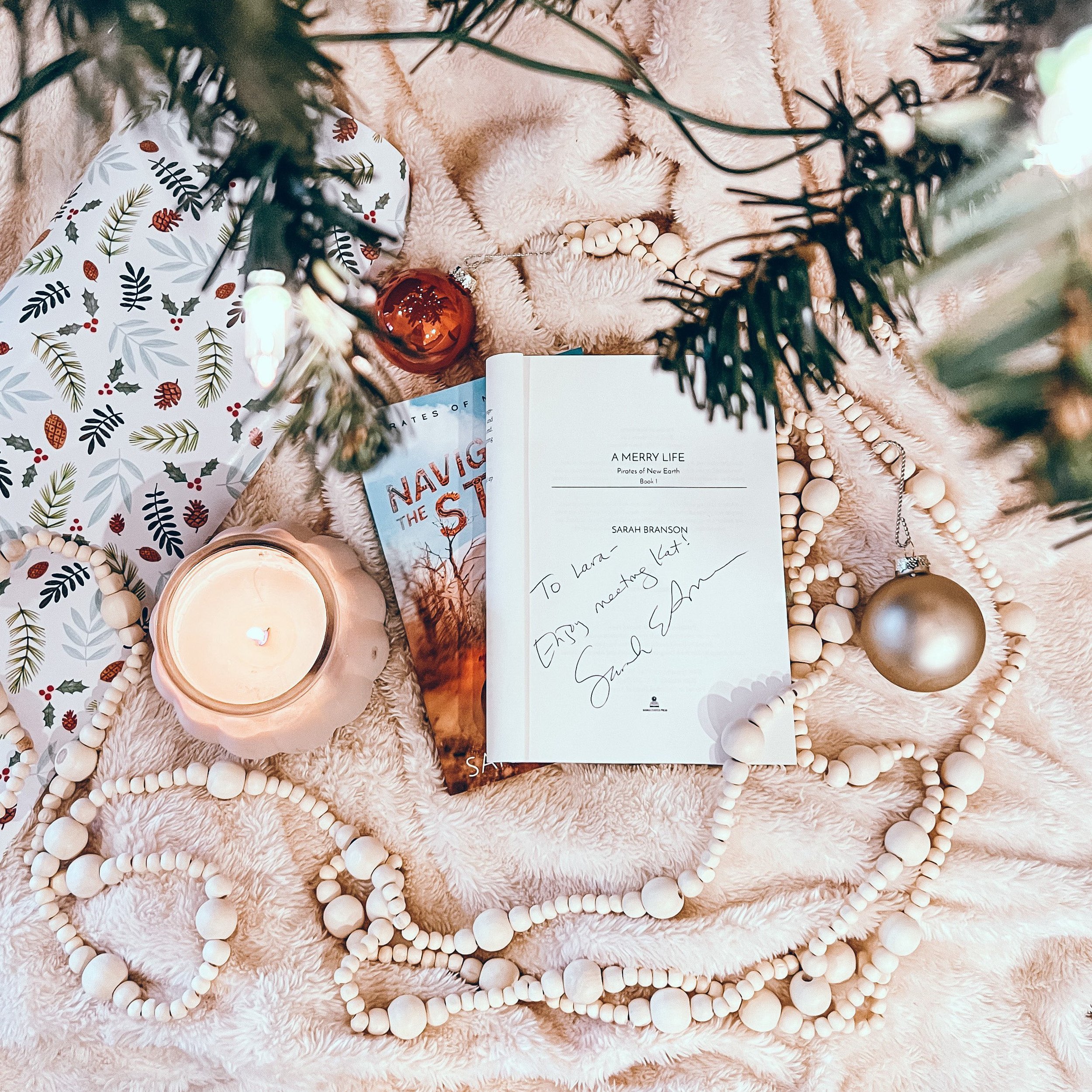 3 Ways to Market Your Book During the Holiday Season